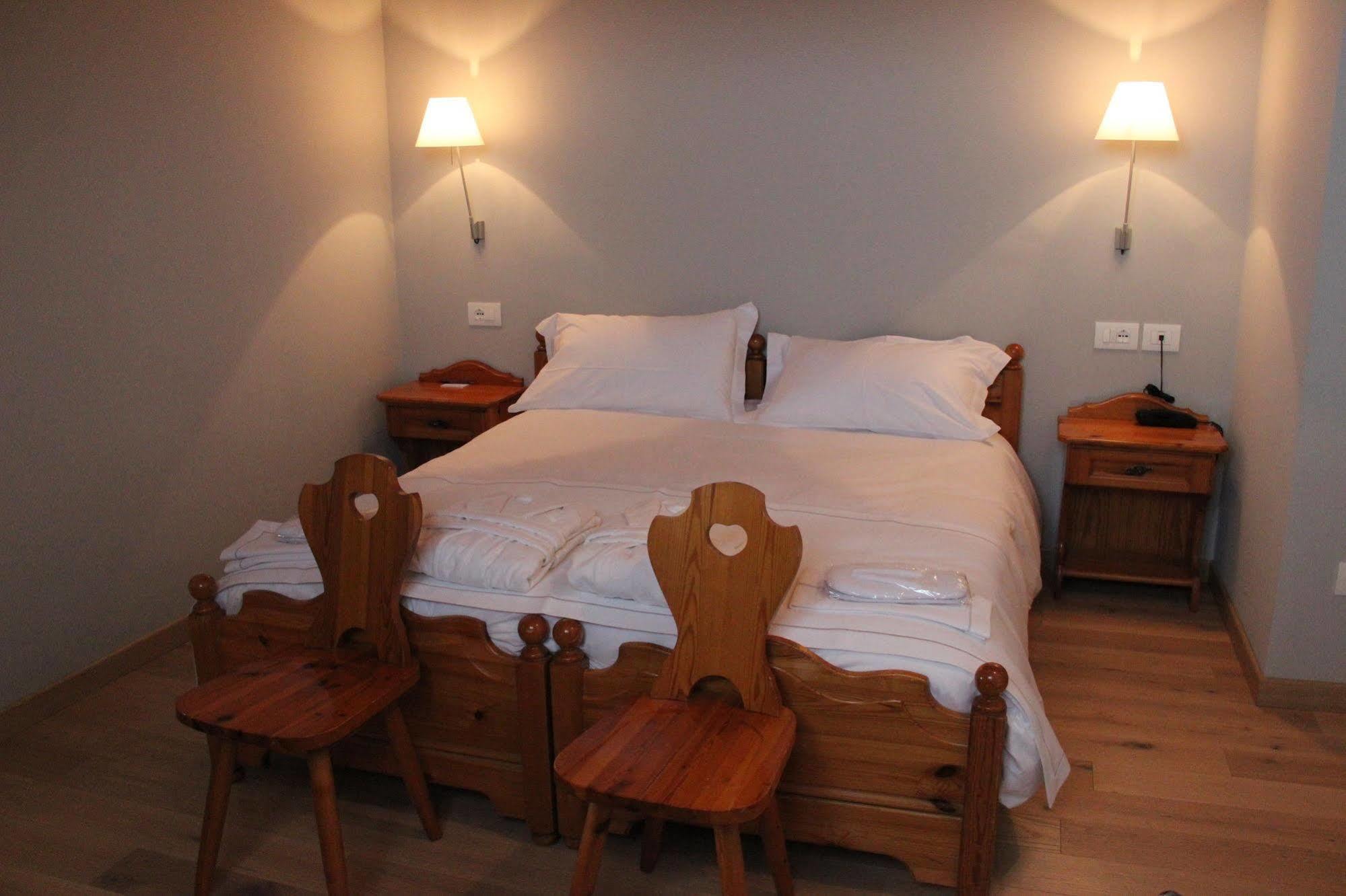 Rutzer Hotel Ristorante & Panoramic Spa 아지아고 외부 사진